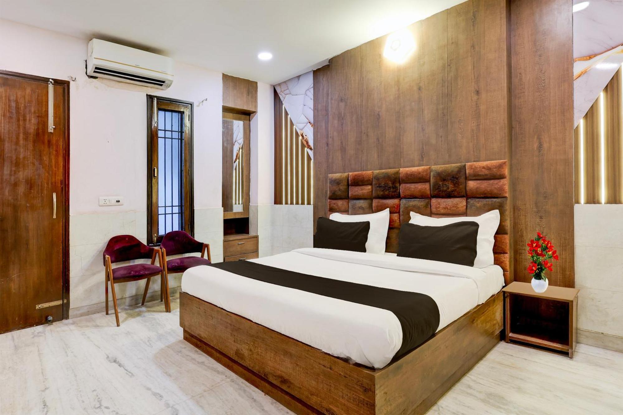 Super Hotel O Alipur Narela ภายนอก รูปภาพ