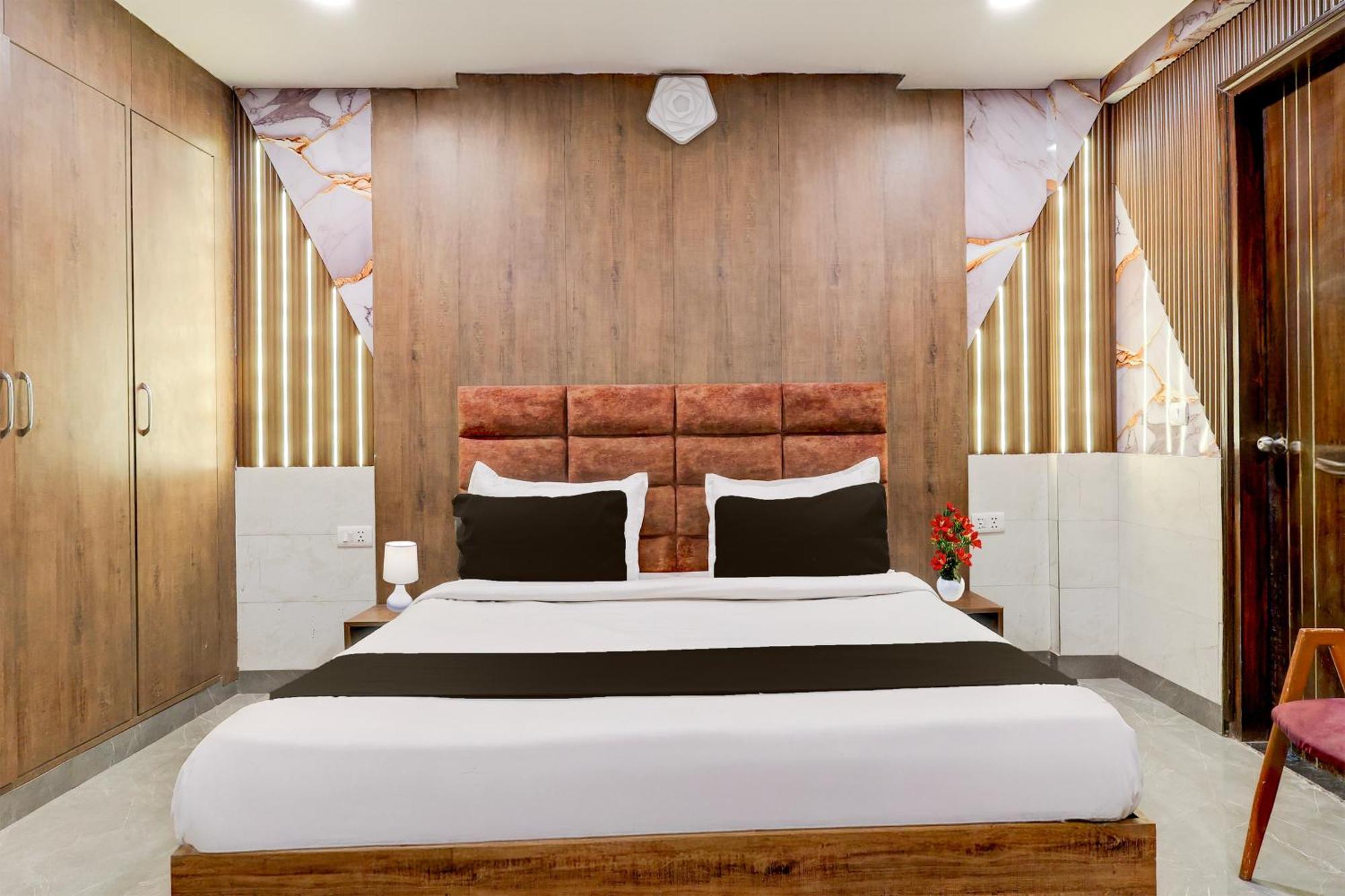 Super Hotel O Alipur Narela ภายนอก รูปภาพ