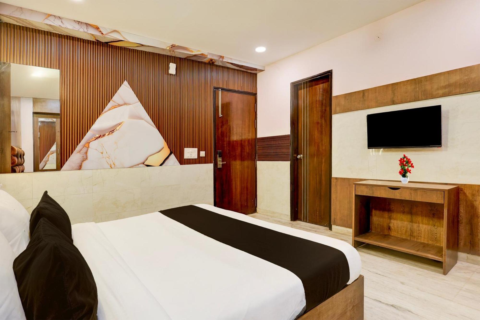 Super Hotel O Alipur Narela ภายนอก รูปภาพ