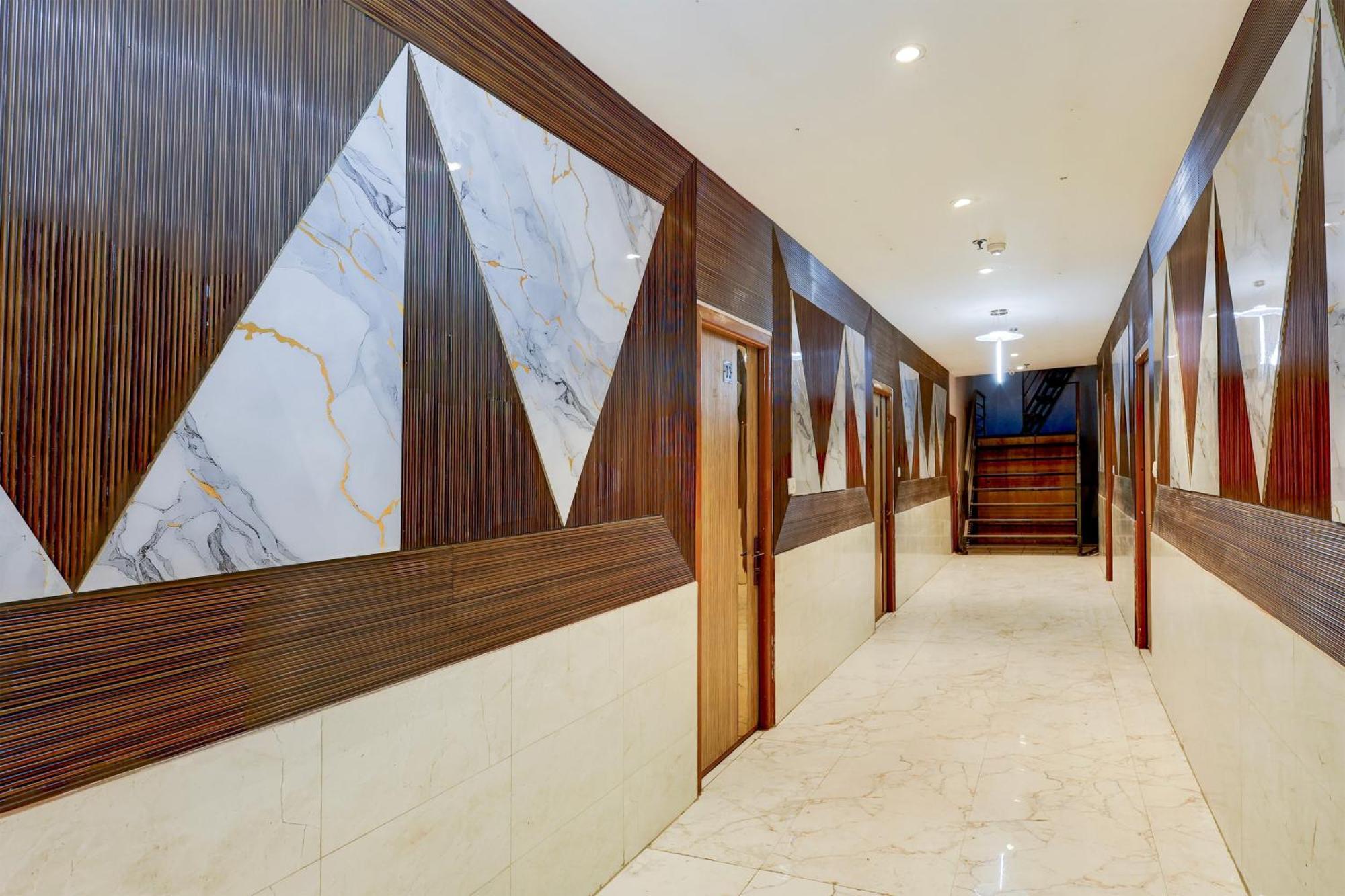 Super Hotel O Alipur Narela ภายนอก รูปภาพ
